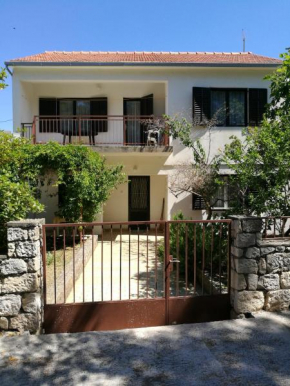 Apartments by the sea Rogoznica - 13357